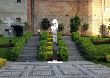 À combien s’élèvent les prix des sculptures?