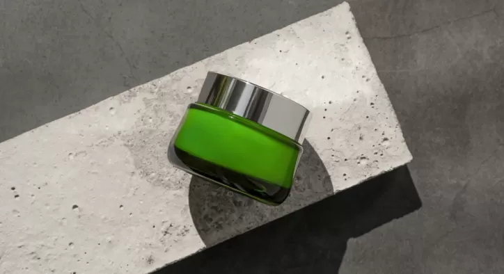 Qui Produit les Maquettes ?
