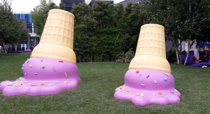 Production de Dummies Grand Format pour Événements Spéciaux